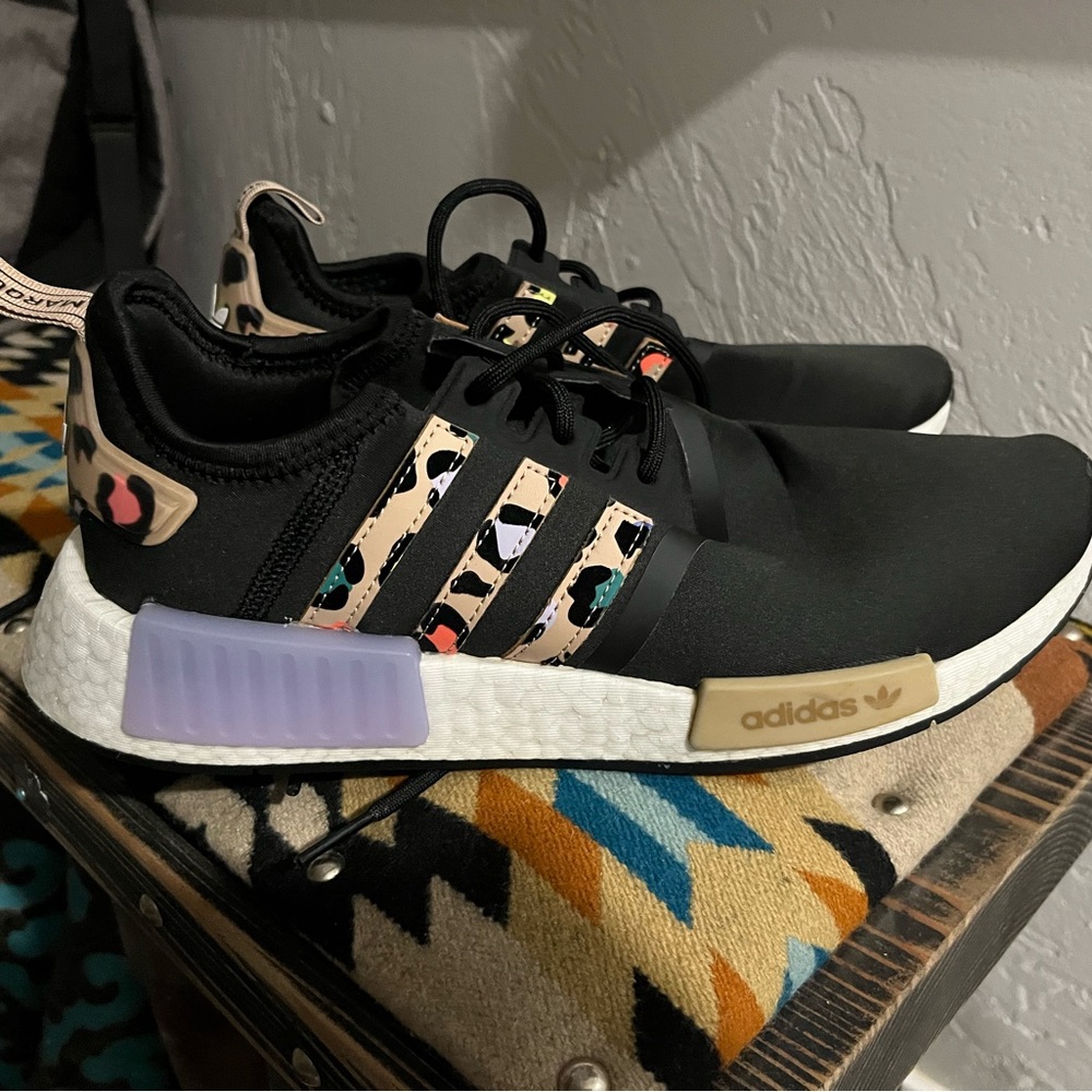 Womens adidas nmd r1